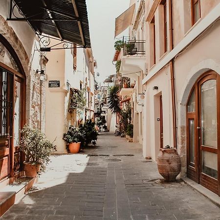 Destino Home Overlooking The Venetian Port Of Chania خانيا المظهر الخارجي الصورة