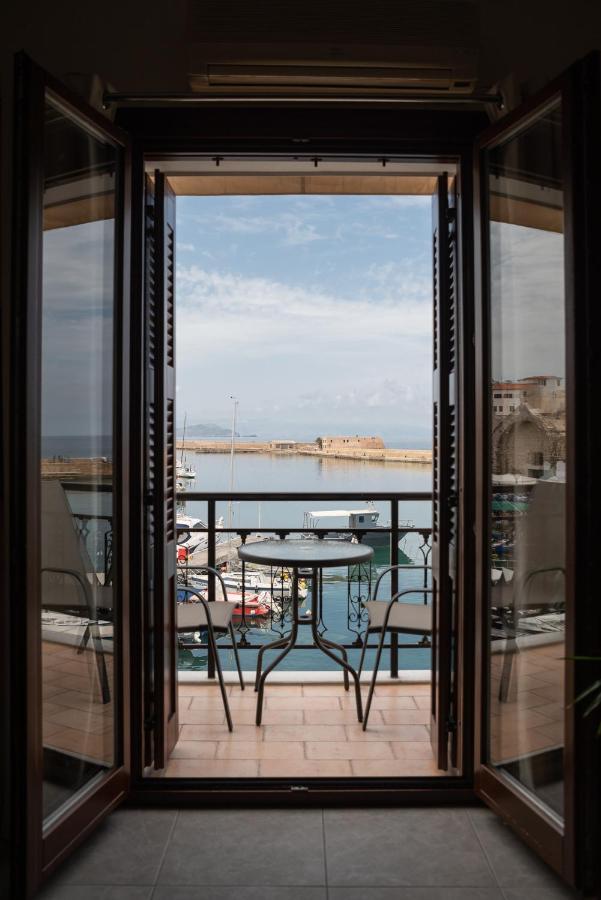 Destino Home Overlooking The Venetian Port Of Chania خانيا المظهر الخارجي الصورة