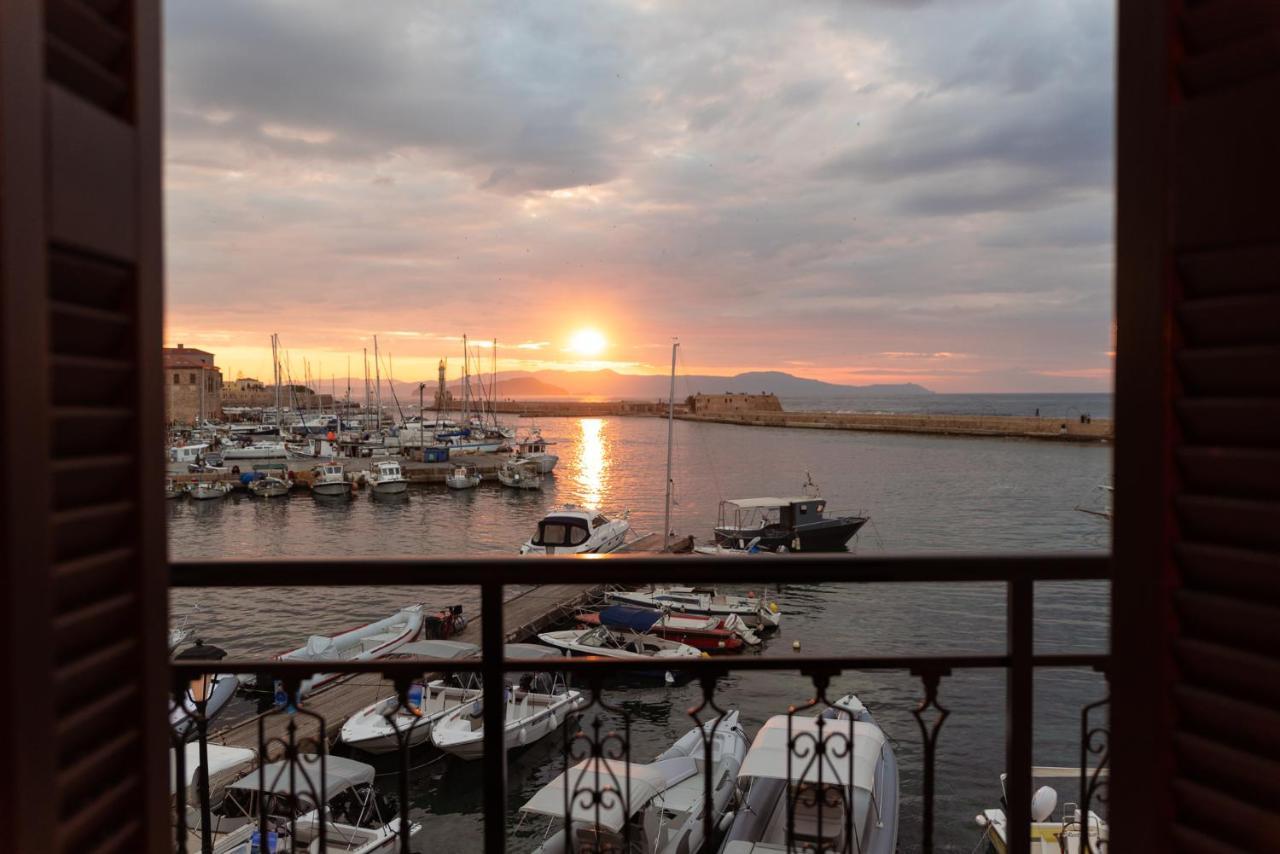 Destino Home Overlooking The Venetian Port Of Chania خانيا المظهر الخارجي الصورة