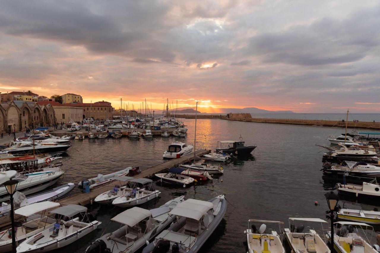 Destino Home Overlooking The Venetian Port Of Chania خانيا المظهر الخارجي الصورة