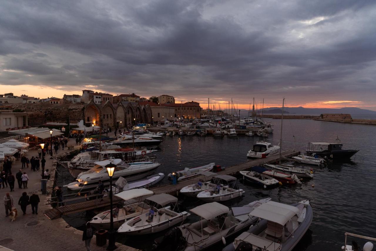Destino Home Overlooking The Venetian Port Of Chania خانيا المظهر الخارجي الصورة