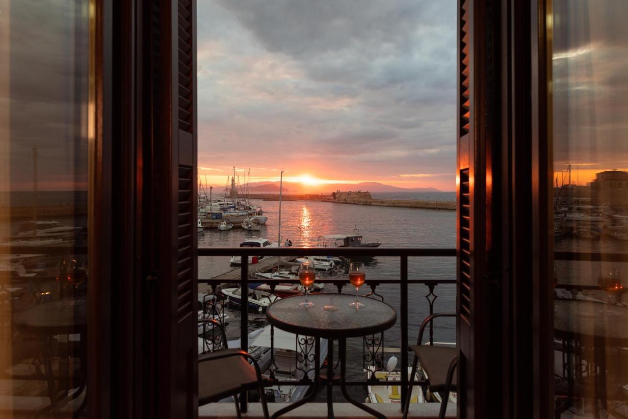 Destino Home Overlooking The Venetian Port Of Chania خانيا المظهر الخارجي الصورة