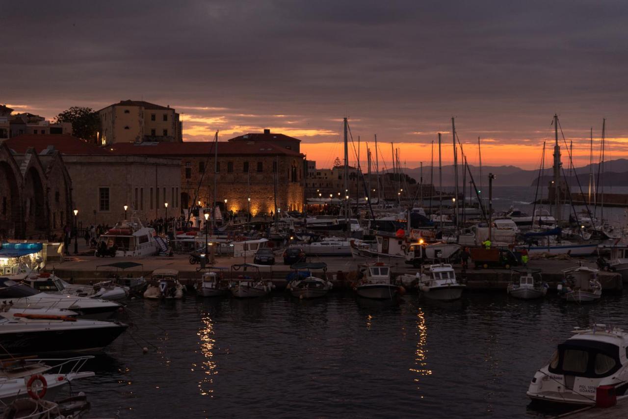 Destino Home Overlooking The Venetian Port Of Chania خانيا المظهر الخارجي الصورة
