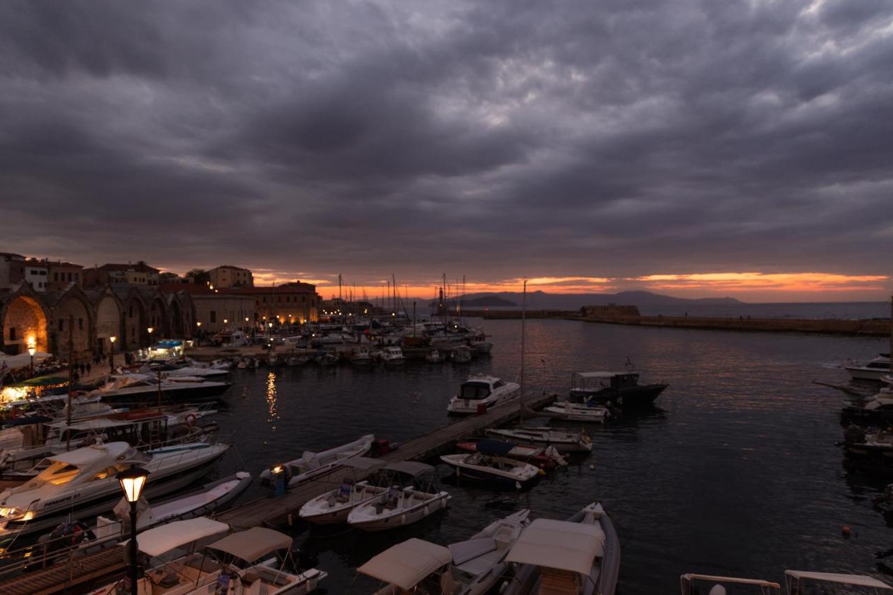 Destino Home Overlooking The Venetian Port Of Chania خانيا المظهر الخارجي الصورة