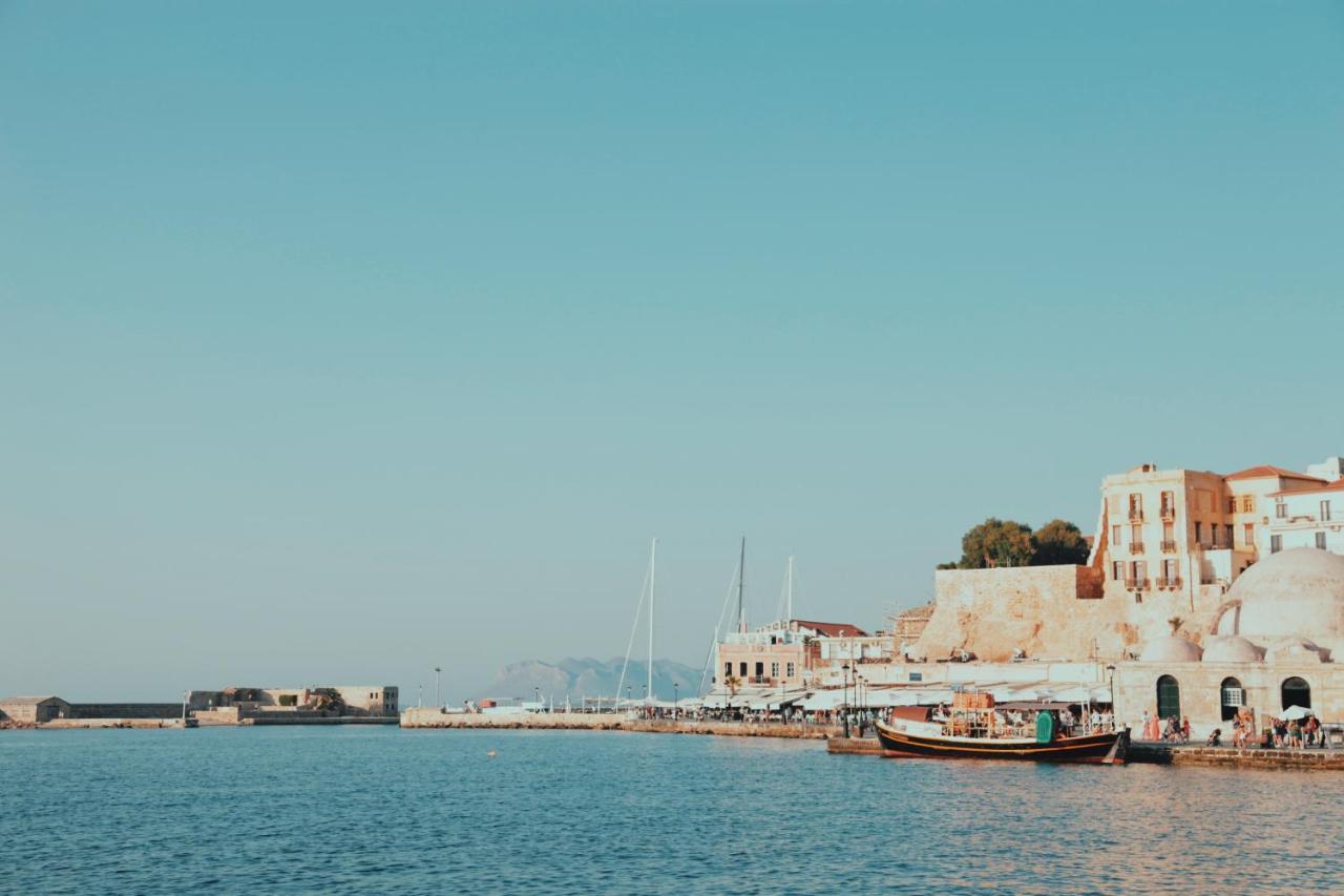 Destino Home Overlooking The Venetian Port Of Chania خانيا المظهر الخارجي الصورة